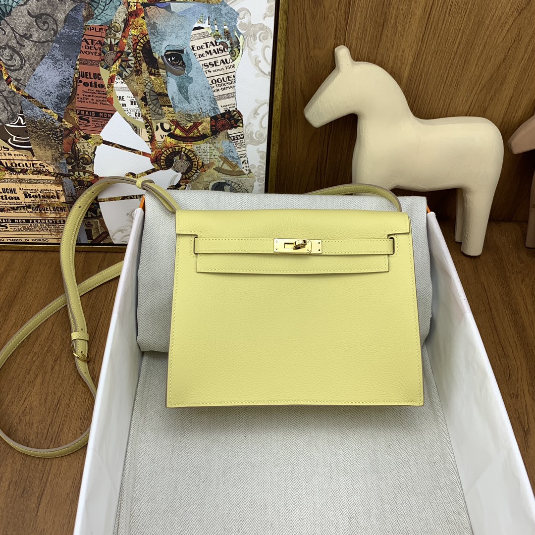 Hermes Kelly Danse Evercolor Bag In Jaune Poussin Color